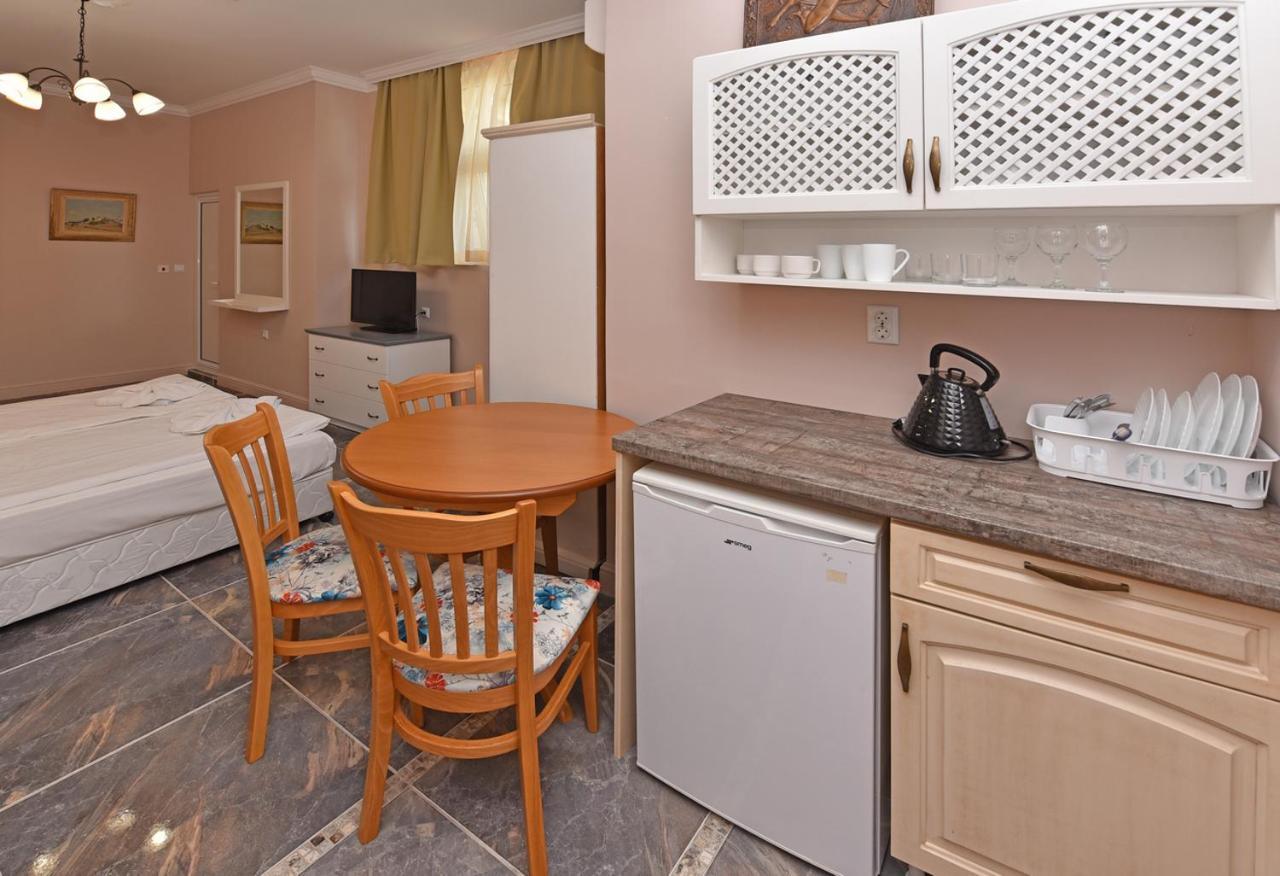 Sirena Palace Family Hotel Obzor Esterno foto