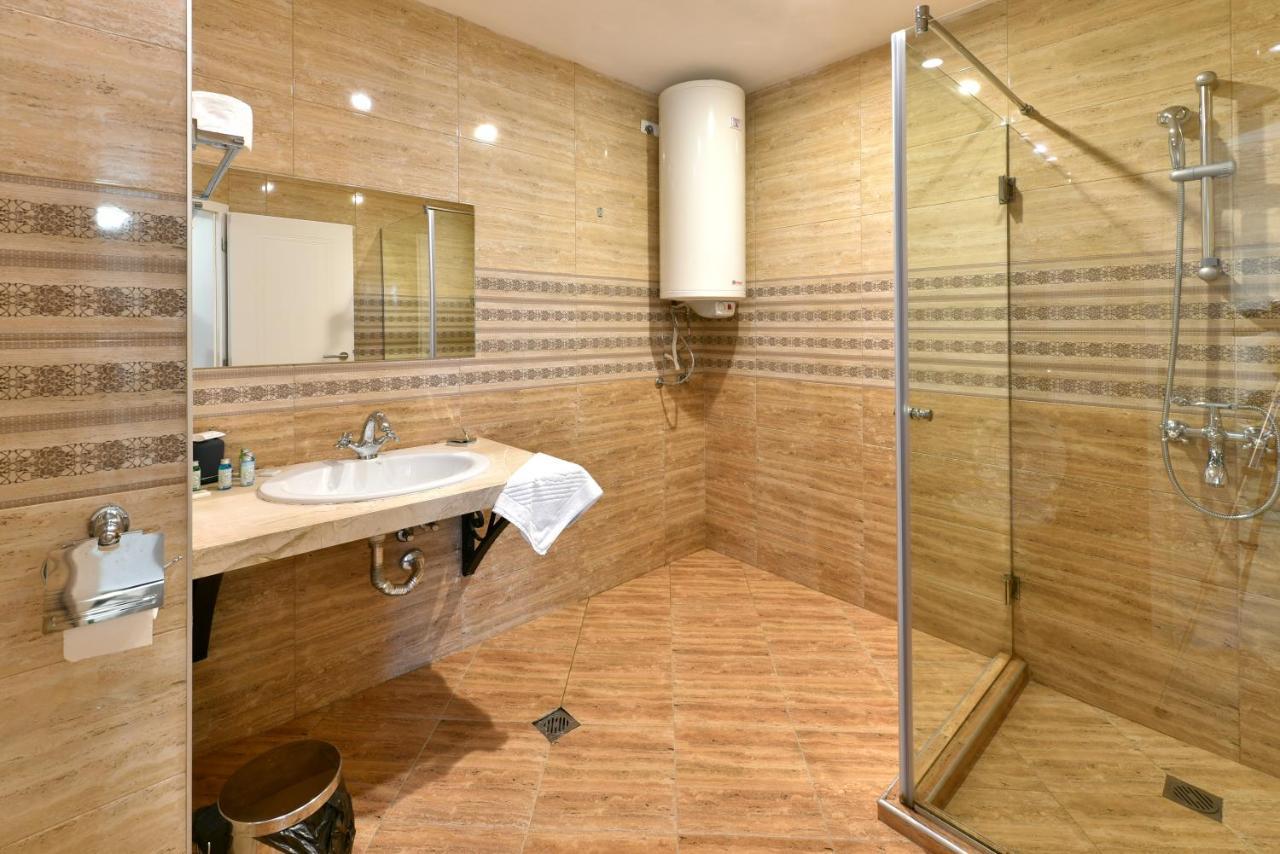 Sirena Palace Family Hotel Obzor Esterno foto