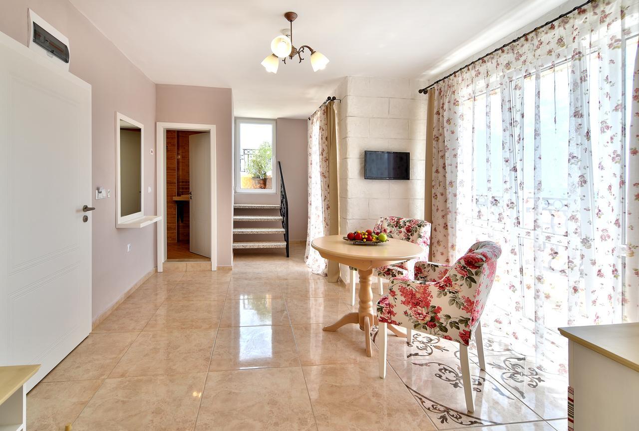 Sirena Palace Family Hotel Obzor Esterno foto