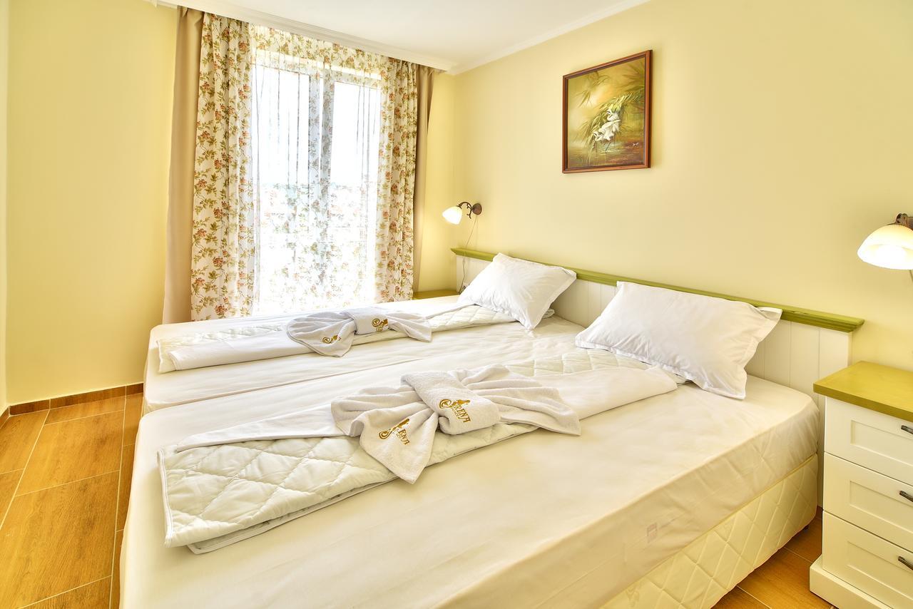 Sirena Palace Family Hotel Obzor Esterno foto