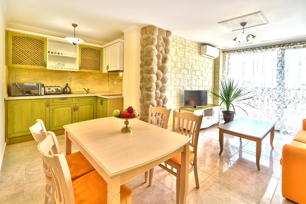 Sirena Palace Family Hotel Obzor Esterno foto