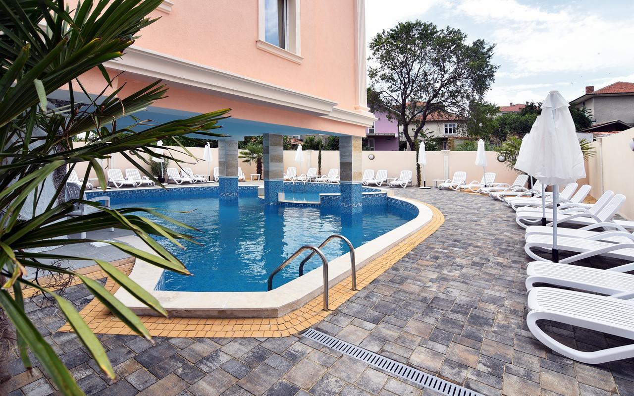Sirena Palace Family Hotel Obzor Esterno foto